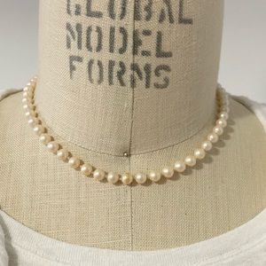Vintage Pearl Necklace Choker Silvertone Closure